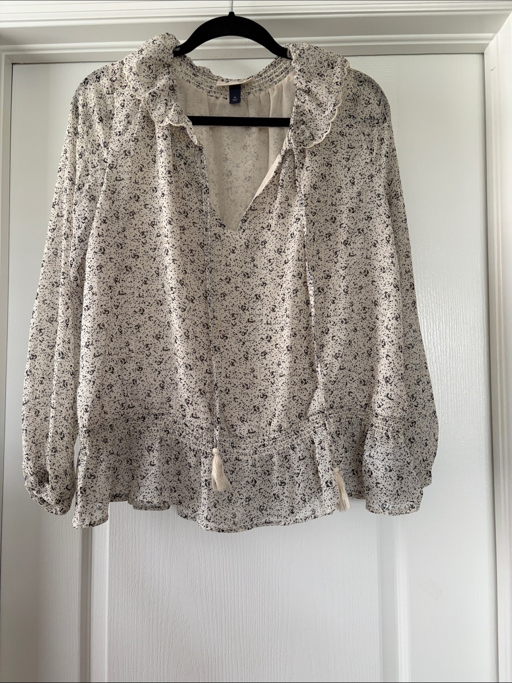Universal Thread Cream and Black Tiny Floral Ruffle Tie Blouse